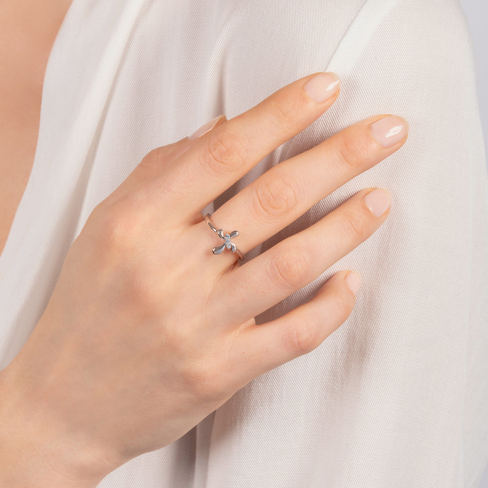 Hallmark Fine Jewelry Contemporary Cross Ring in Sterling Silver with 1/20 Cttw of Diamonds