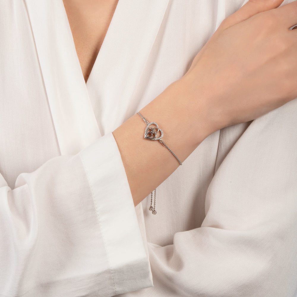 Hallmark Fine Jewelry Family Heart Bolo Bracelet in Sterling Silver with 1/6 Cttw of Diamonds