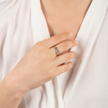Buy Latest Gold & Diamond Jewelry for Women Online | Hallmark